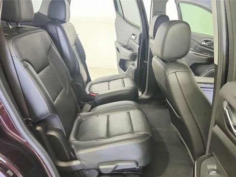 Used 2021 GMC Acadia SLT w/ Technology Package FWD image 38
