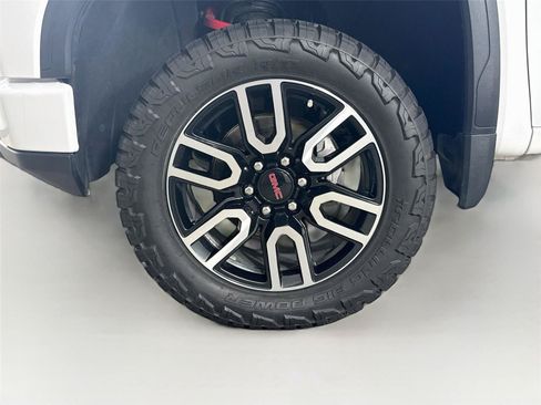 Used 2023 GMC Sierra 1500 AT4 w/ AT4 Preferred Package AWD/4WD image 29