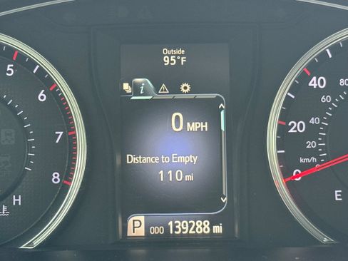 Used 2017 Toyota Camry SE FWD image 14