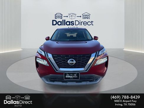Used 2023 Nissan Rogue SV image 3