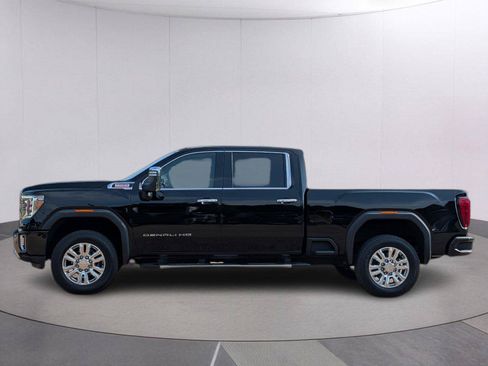 Used 2025 Chevrolet Silverado 1500 High Country AWD/4WD image 2