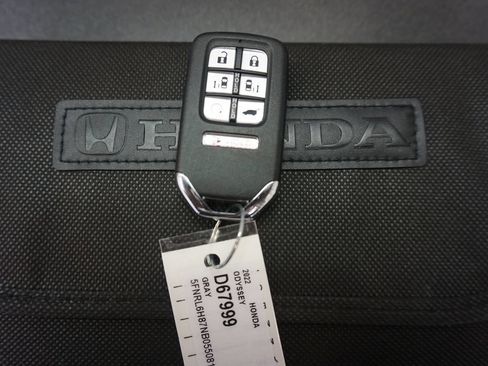 Used 2022 Honda Odyssey Touring image 23