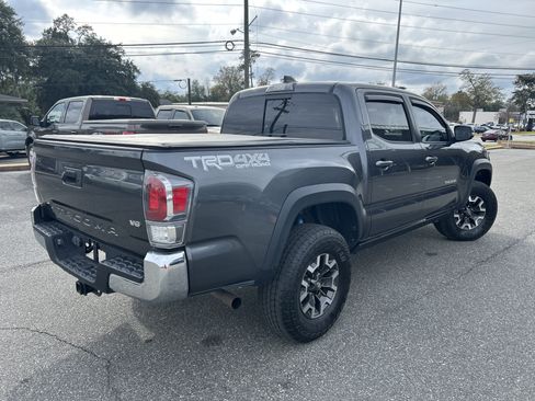 Used 2022 Toyota Tacoma TRD Off-Road image 6
