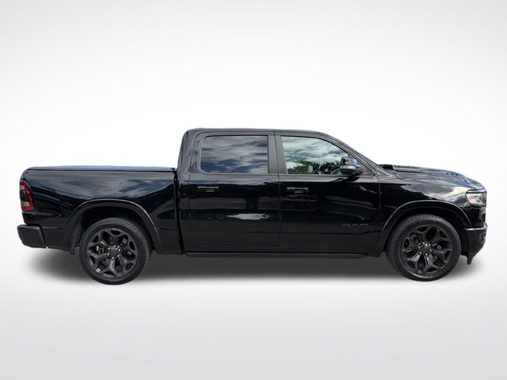 Used 2020 RAM 1500 Limited w/ Black Appearance Package AWD/4WD image 4