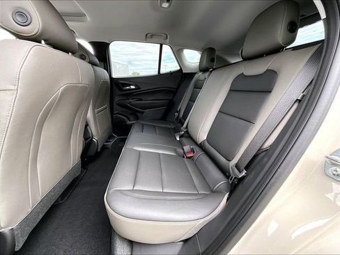 New 2026 Chevrolet Trax ACTIV w/ Sunroof Package FWD image 14