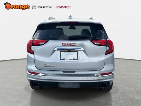 Used 2018 GMC Terrain Denali w/ Advanced Safety Package FWD image 4