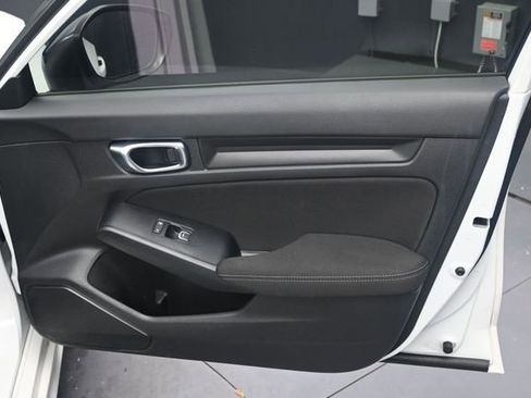 Used 2023 Honda Civic Sport image 23