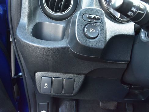 Used 2013 Honda Fit Sport image 38