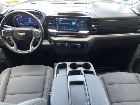 Used 2025 Chevrolet Silverado 1500 LT AWD/4WD image 13