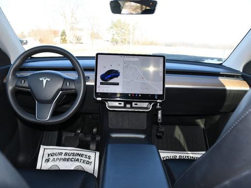 Used 2021 Tesla Model Y 2WD image 28