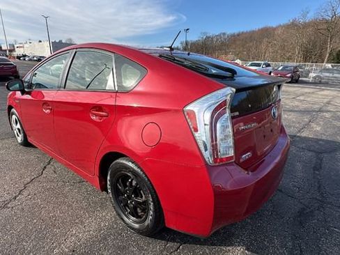 Used 2014 Toyota Prius Three image 4