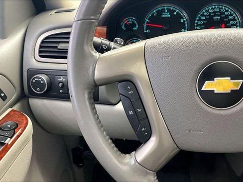 Used 2013 Chevrolet Avalanche LT AWD/4WD image 20