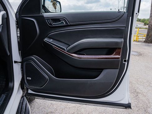 Used 2020 GMC Yukon SLT image 13