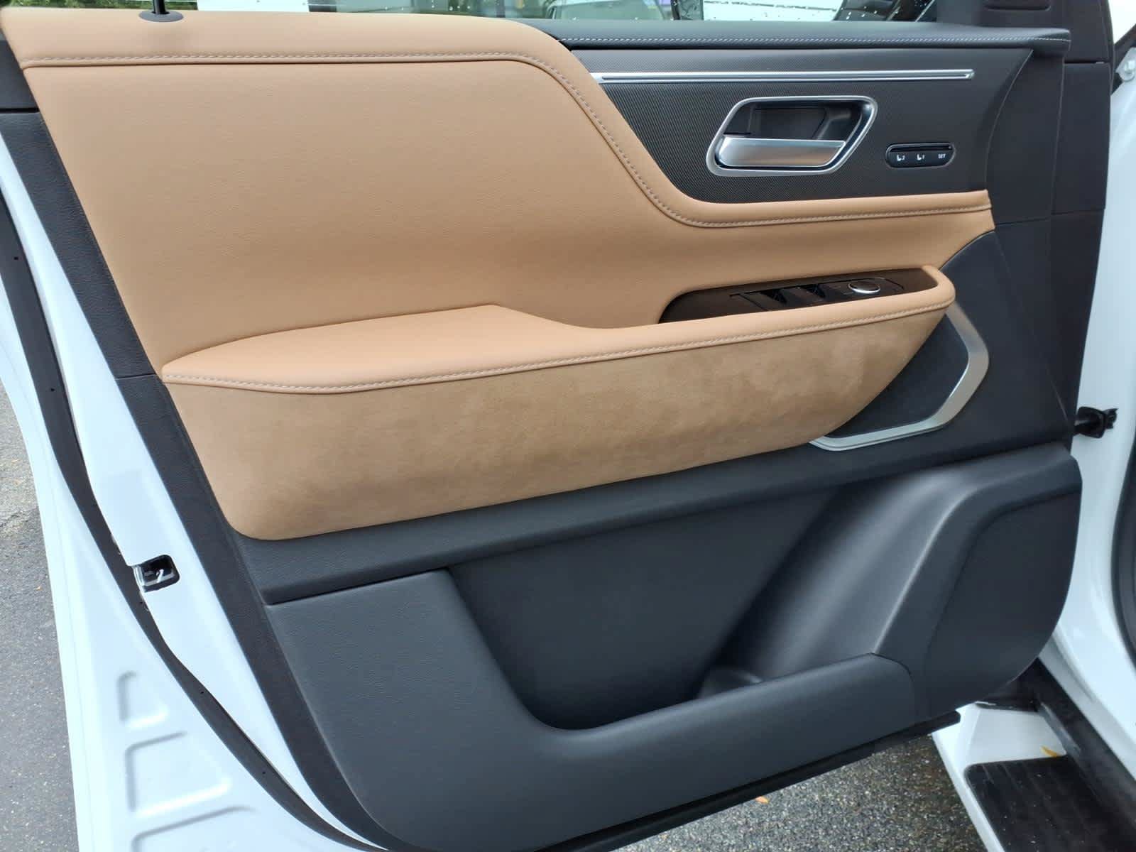 Certified 2027 INFINITI QX80 Luxe AWD/4WD image 10