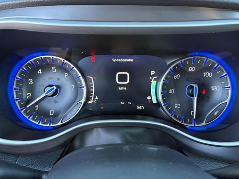 New 2026 Chrysler Pacifica Select w/ S Appearance Package image 25