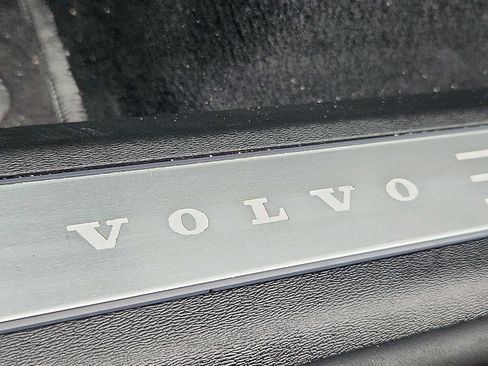 Used 2026 Volvo XC90 B6 Ultra w/ Protection Package Premier image 25