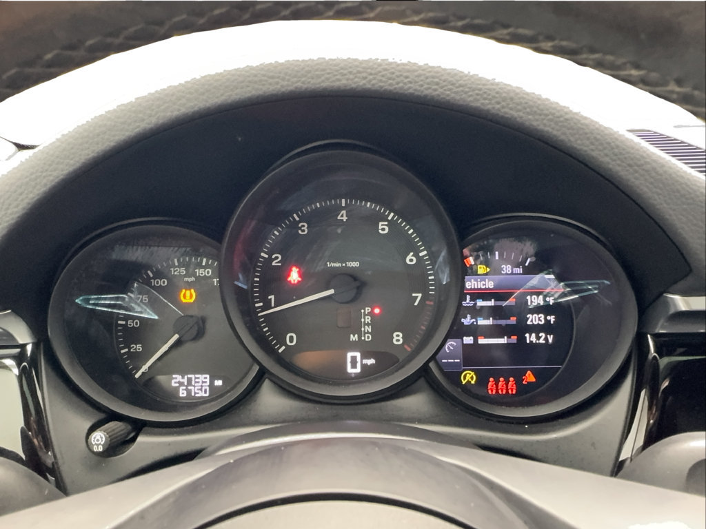 Used 2023 Porsche Macan Turbo AWD/4WD image 42