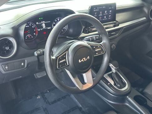 Used 2023 Kia Forte LX FWD image 13