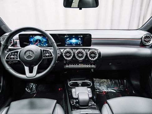 Certified 2022 Mercedes-Benz CLA 250 image 13