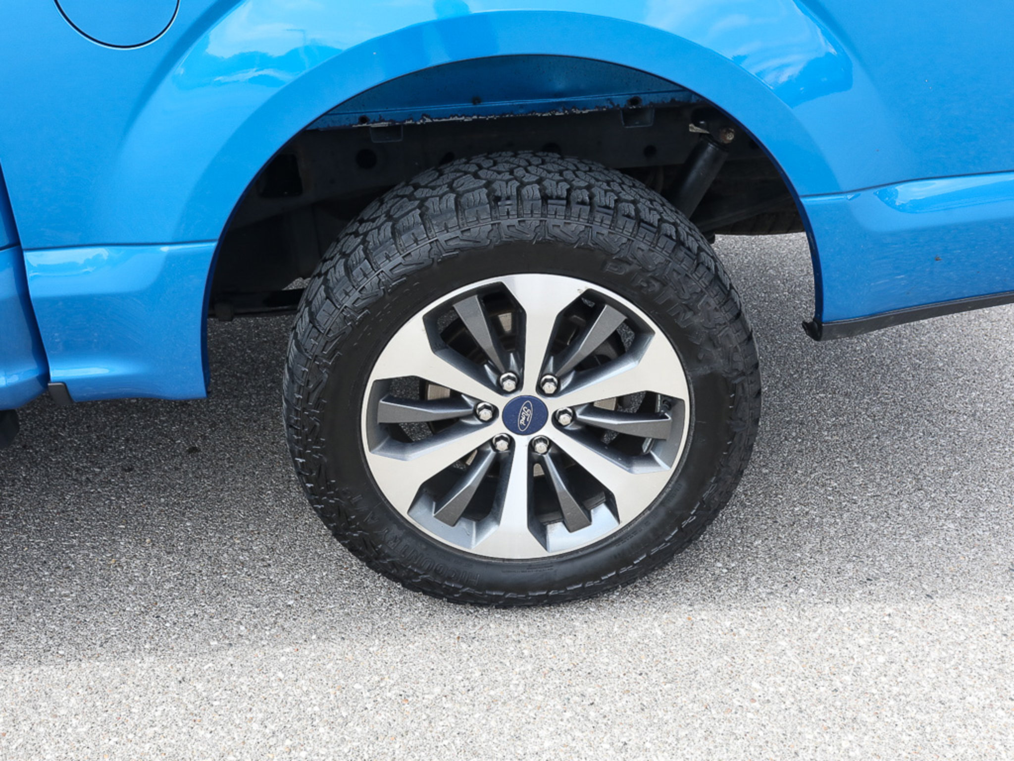 Used 2019 Ford F150 XL w/ Equipment Group 101A Mid AWD/4WD image 4