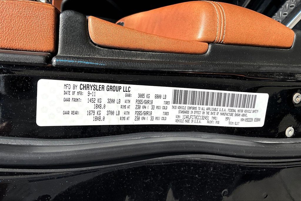 Used 2012 Jeep Grand Cherokee Overland Summit AWD/4WD image 35