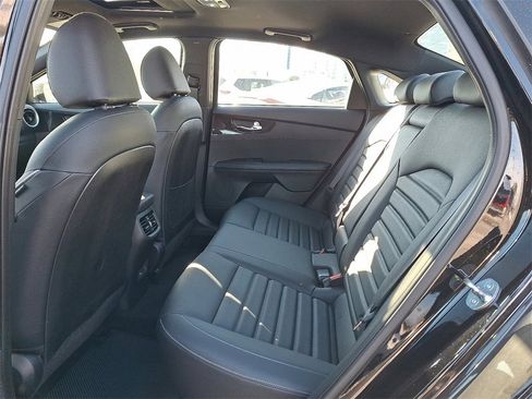 Used 2023 Kia Forte GT-Line w/ GT-Line Premium Package image 11