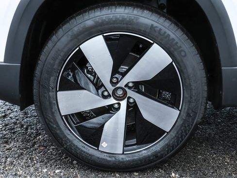 New 2026 Volkswagen Taos S image 18