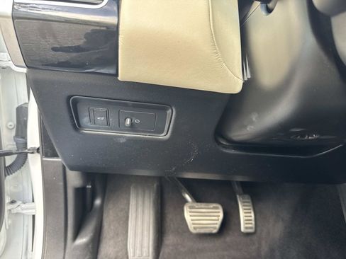 Used 2022 Land Rover Range Rover Sport HSE Dynamic image 33