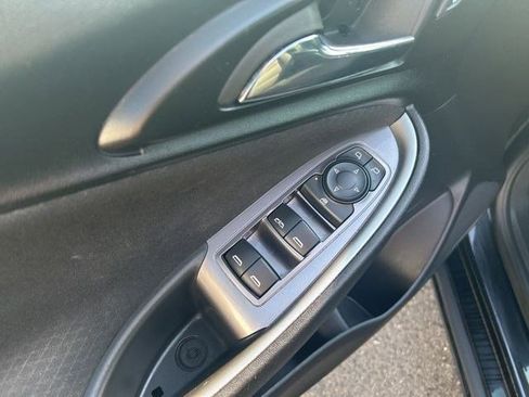 Used 2023 Chevrolet Malibu LT image 13