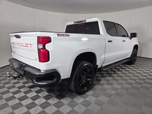 Used 2024 Chevrolet Silverado 1500 LT Trail Boss w/ LT Trail Boss Premium Package AWD/4WD image 5