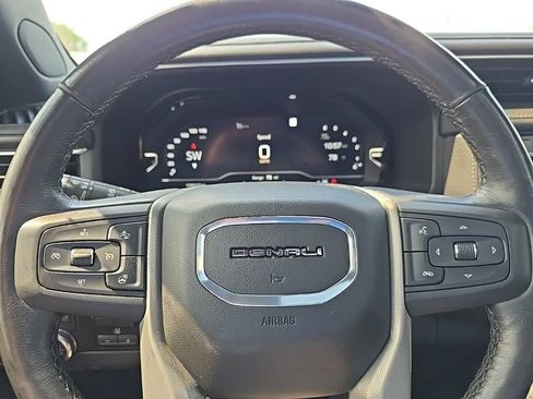Used 2022 GMC Yukon XL Denali w/ Denali Ultimate Package AWD/4WD image 21