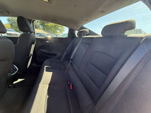 Used 2023 Chevrolet Malibu LT FWD image 25