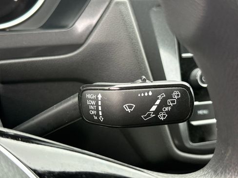 Used 2021 Volkswagen Tiguan S FWD image 17