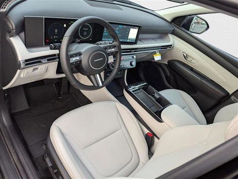 New 2025 Hyundai Tucson SEL AWD/4WD image 3