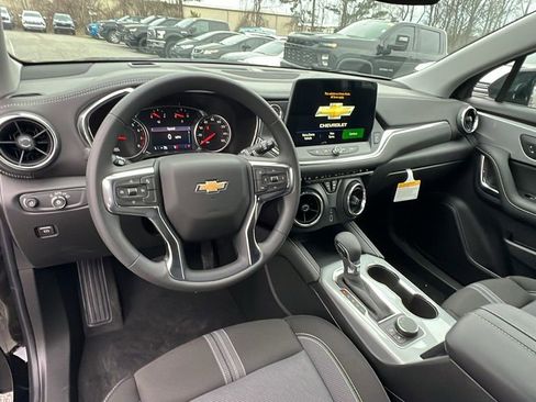 New 2025 Chevrolet Blazer LT w/ Midnight/Sport Edition image 18