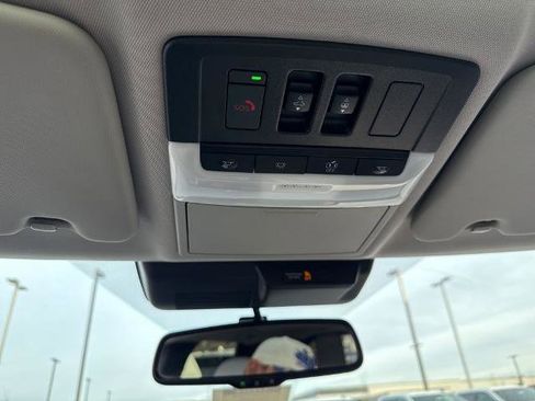 Used 2024 Mitsubishi Outlander SEL image 10