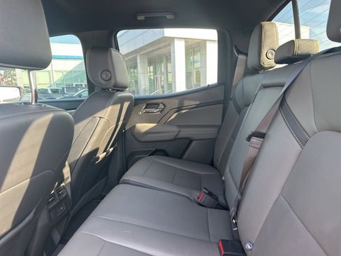 Used 2023 Chevrolet Colorado ZR2 w/ ZR2 Convenience Package III image 7