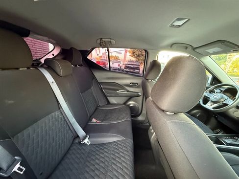 Used 2022 Nissan Kicks SV FWD image 37