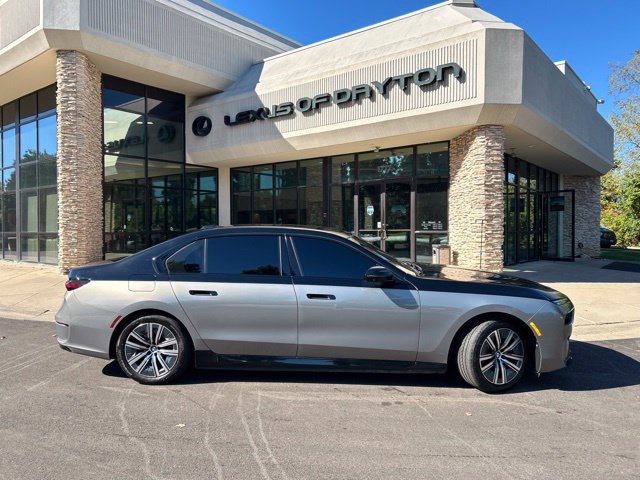 Used 2023 BMW i7 xDrive60 AWD/4WD image 8