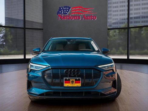 Used 2022 Audi e-tron Premium Plus w/ Premium Plus Package image 10