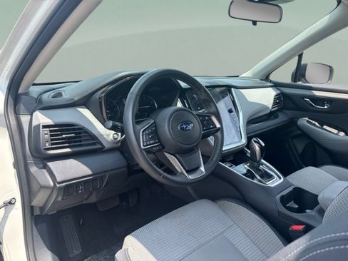 Used 2024 Subaru Outback Premium AWD/4WD image 17