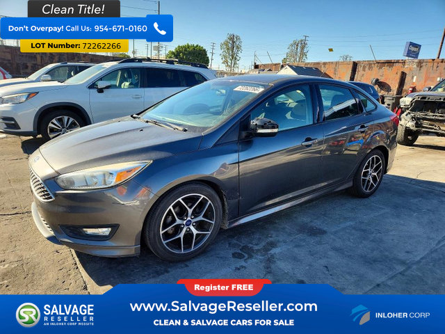 Used 2016 Ford Focus SE w/ SE Sport Package FWD image 1