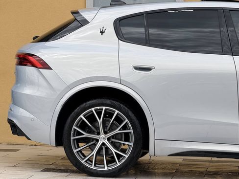 Used 2023 Maserati Grecale Modena AWD/4WD image 14