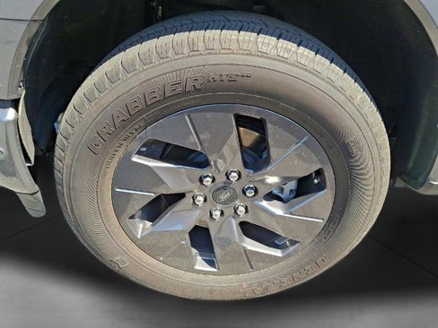 Used 2022 Ford F150 Lightning Lariat w/ Equipment Group 511A High AWD/4WD image 5