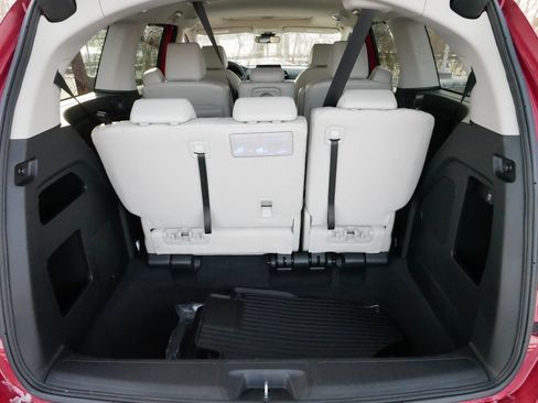 Certified 2026 Honda Odyssey EX-L image 18