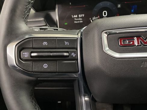 Used 2025 GMC Acadia Elevation image 20