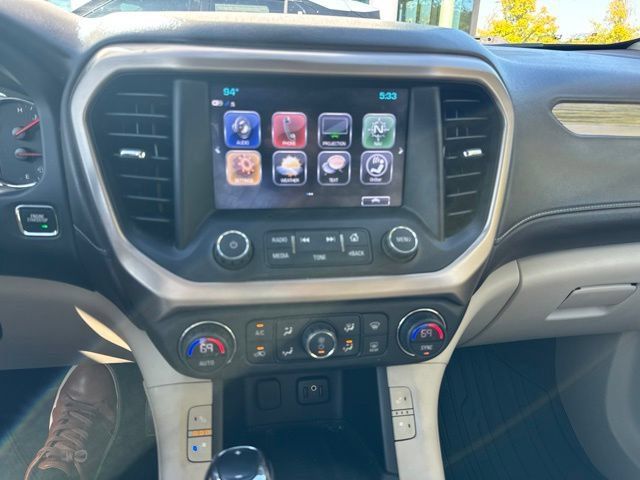 Used 2019 GMC Acadia Denali w/ Technology Package FWD image 12