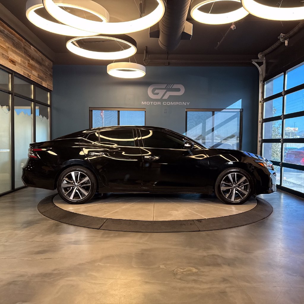 Used 2020 Nissan Maxima 3.5 SV w/ Floor Mat Group FWD image 2