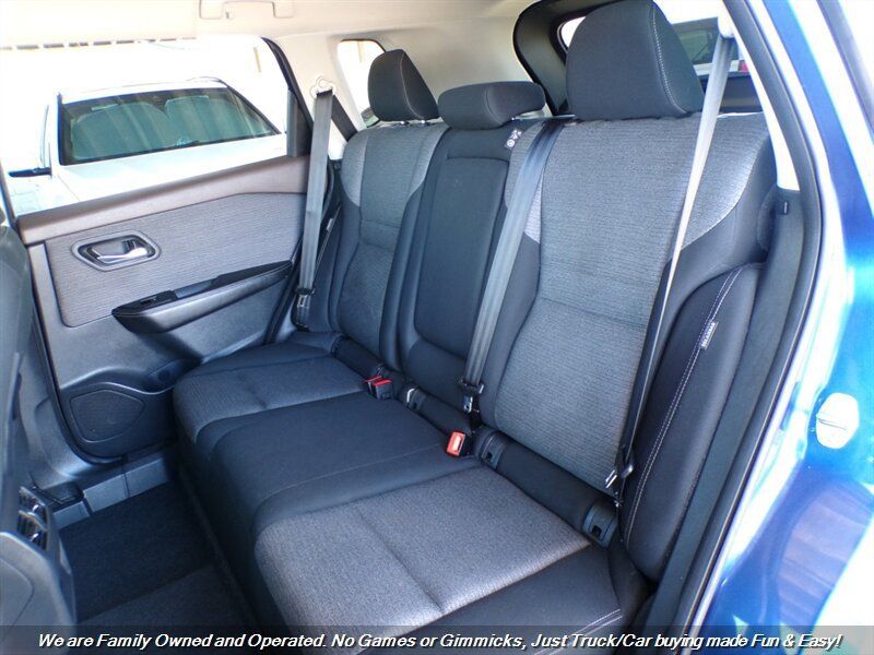 Used 2021 Nissan Rogue SV FWD image 22