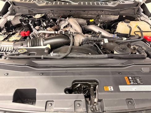 Used 2024 Ford F350 XLT image 6